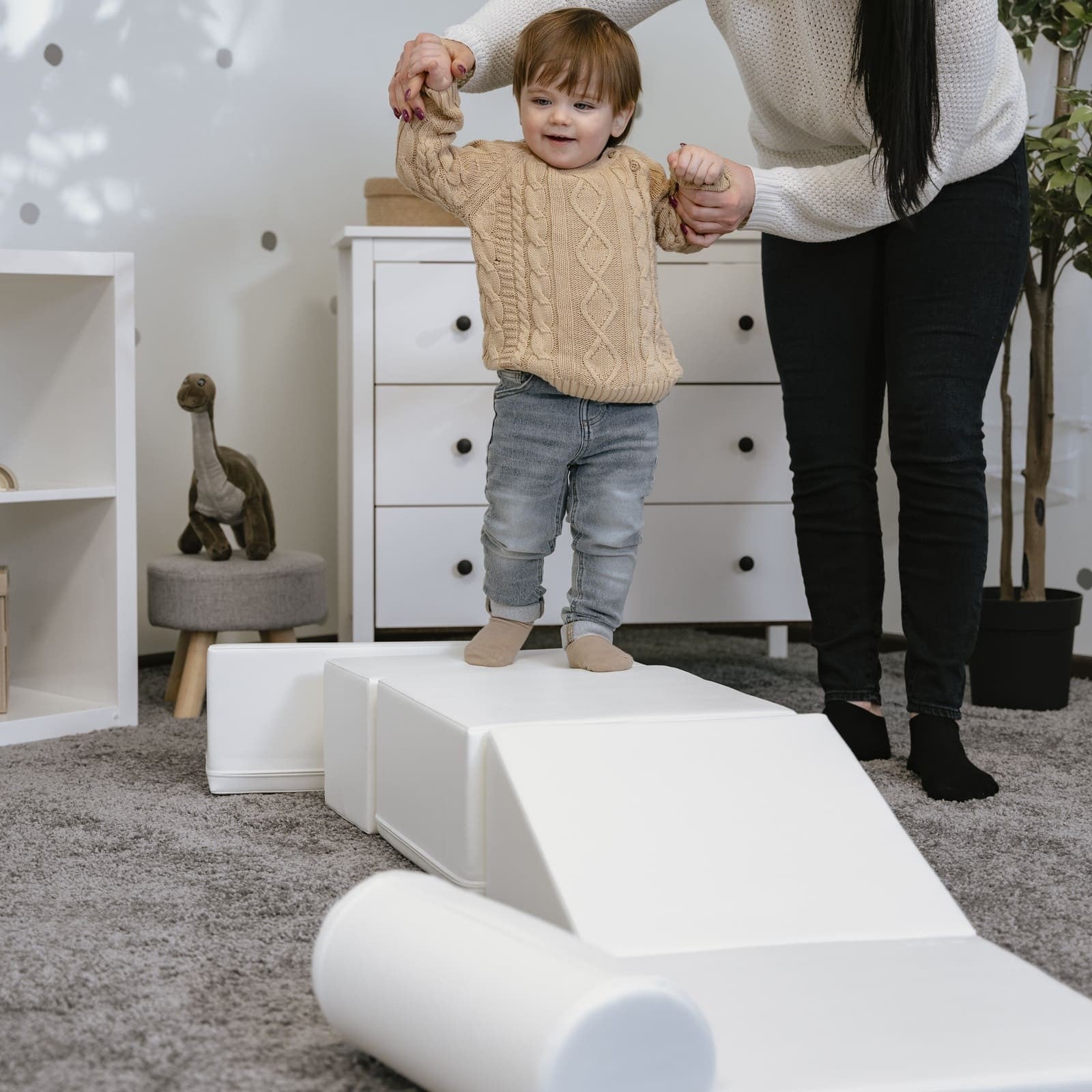 Soft Play 7 Foam Block Set - White Discoverer